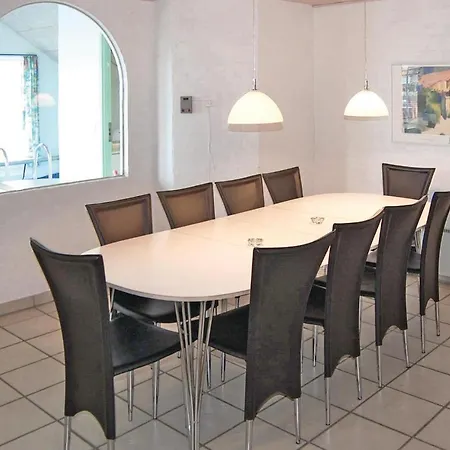 Lovely In With Kitchen Blåvand